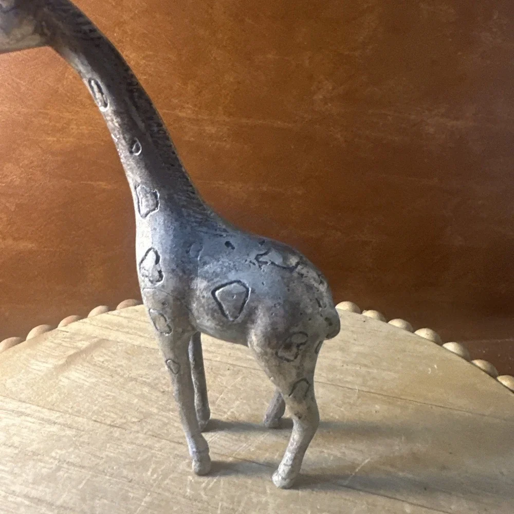 Vintage 1960's Pewter giraffe - Minature 6-3/4
